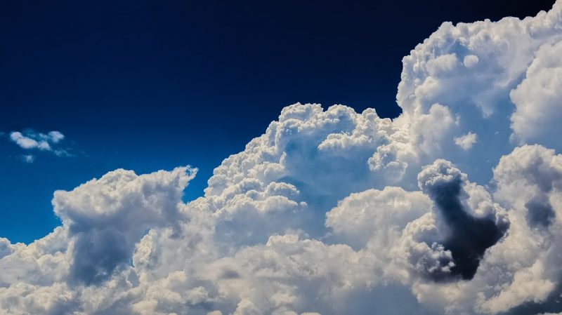 ice crystals in clouds